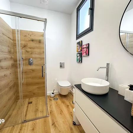 Holiday home Designer Styled Townhouse With Pool Dom01