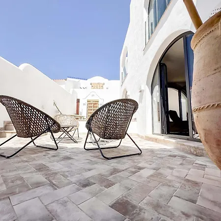 Holiday home Designer Styled Townhouse With Pool Dom01